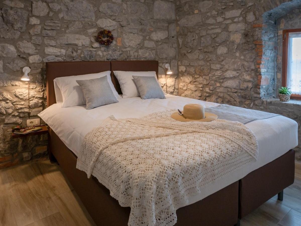 Apartmaji In Sobe Odlicna Hisa Štanjel 외부 사진