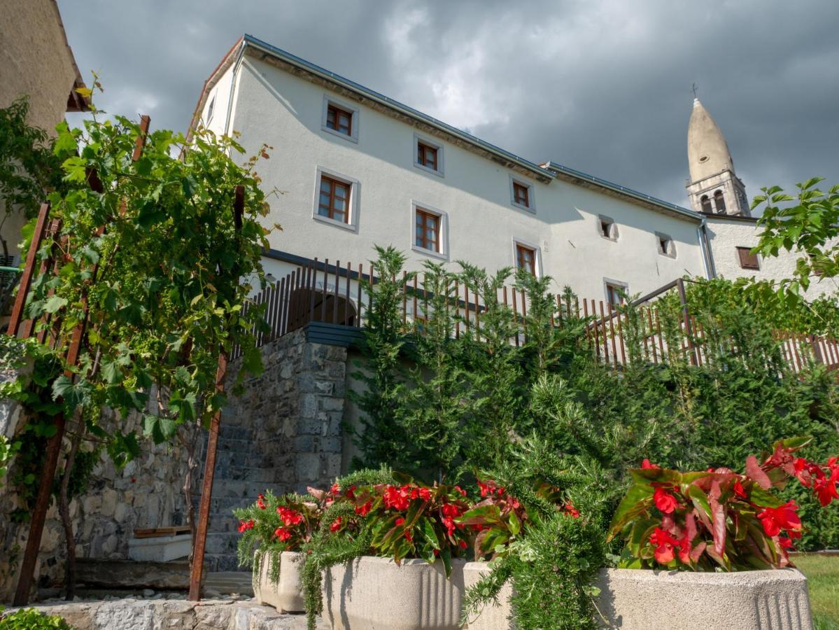 Apartmaji In Sobe Odlicna Hisa Štanjel 외부 사진